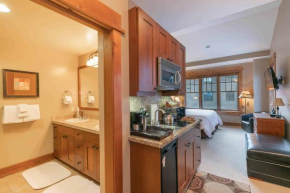 Catamount Lodge 404A by East West Hospitality
